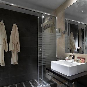 Appartement Supérieur à 3 Chambres à Coucher